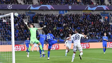 Saco de pancada que nada: Genk teve boa atua&ccedil;&atilde;o e arrancou um ponto do Napoli