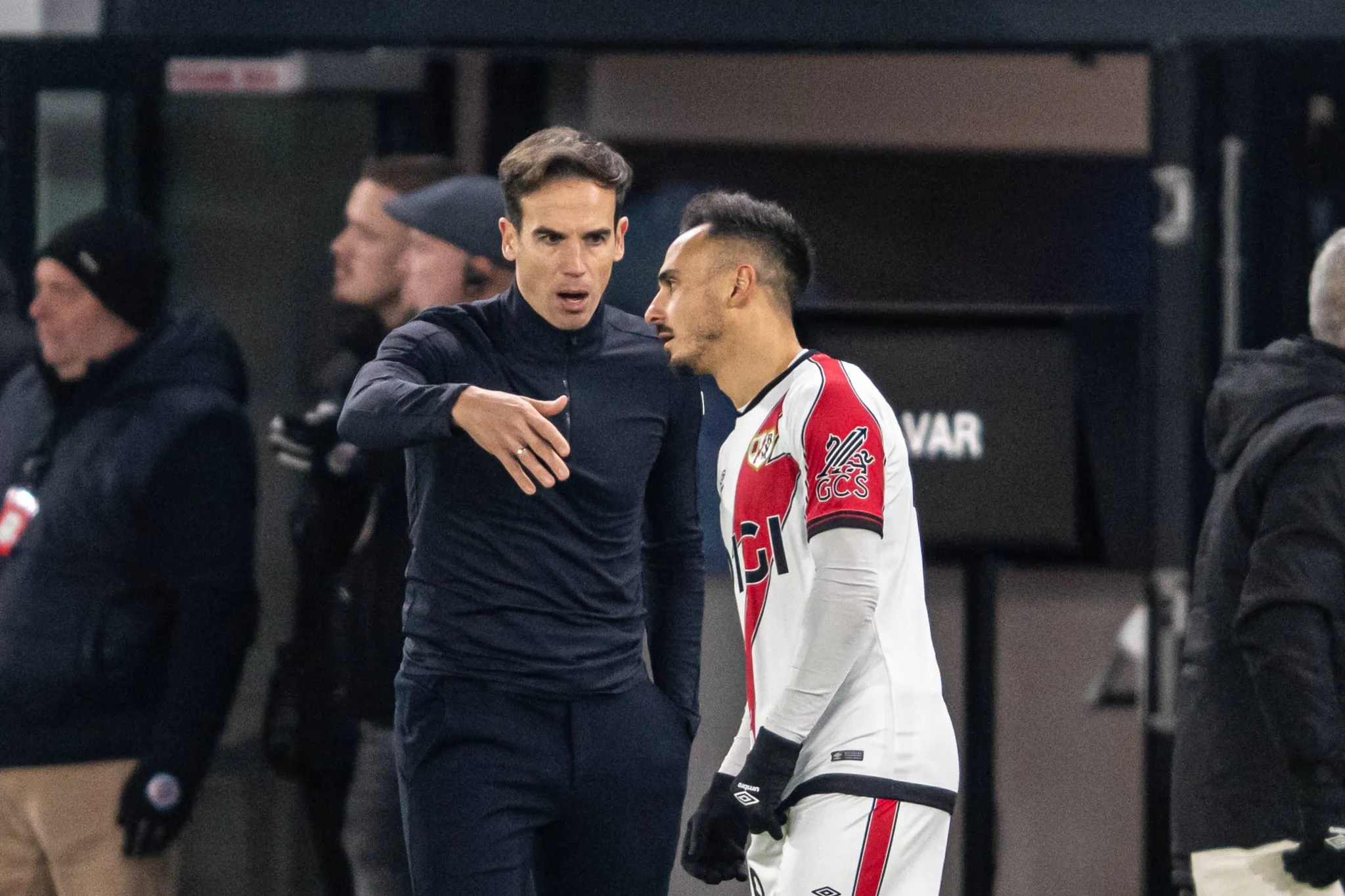 I&ntilde;igo P&eacute;rez e &Aacute;lvaro Garc&iacute;a em jogo do Rayo Vallecano