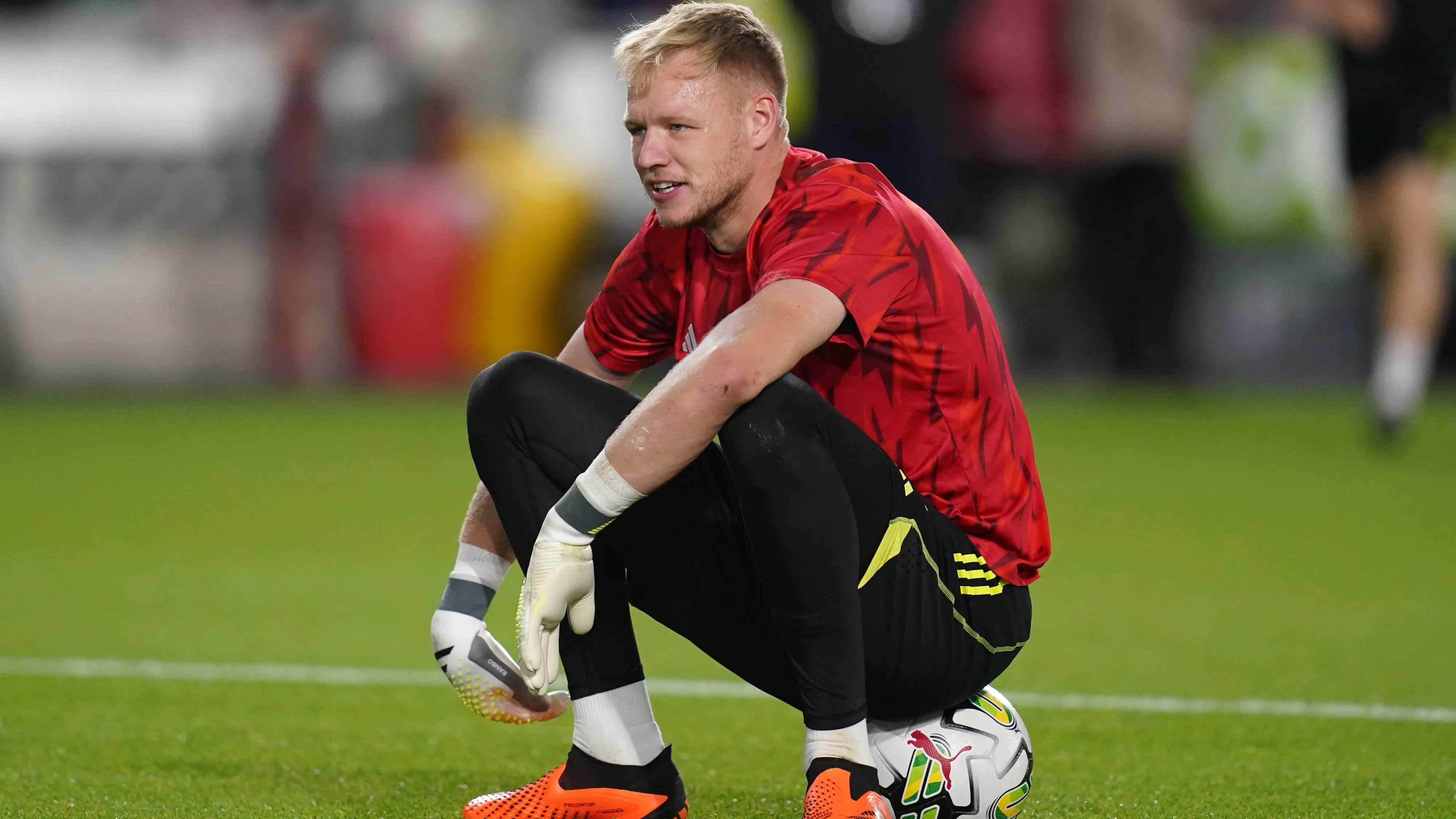 Ramsdale admite estar sofrendo por ter perdido a posi&ccedil;&atilde;o no Arsenal