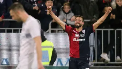 O Cagliari assegurou um grande triunfo e complicou a vida da Inter no G-4 da Serie A