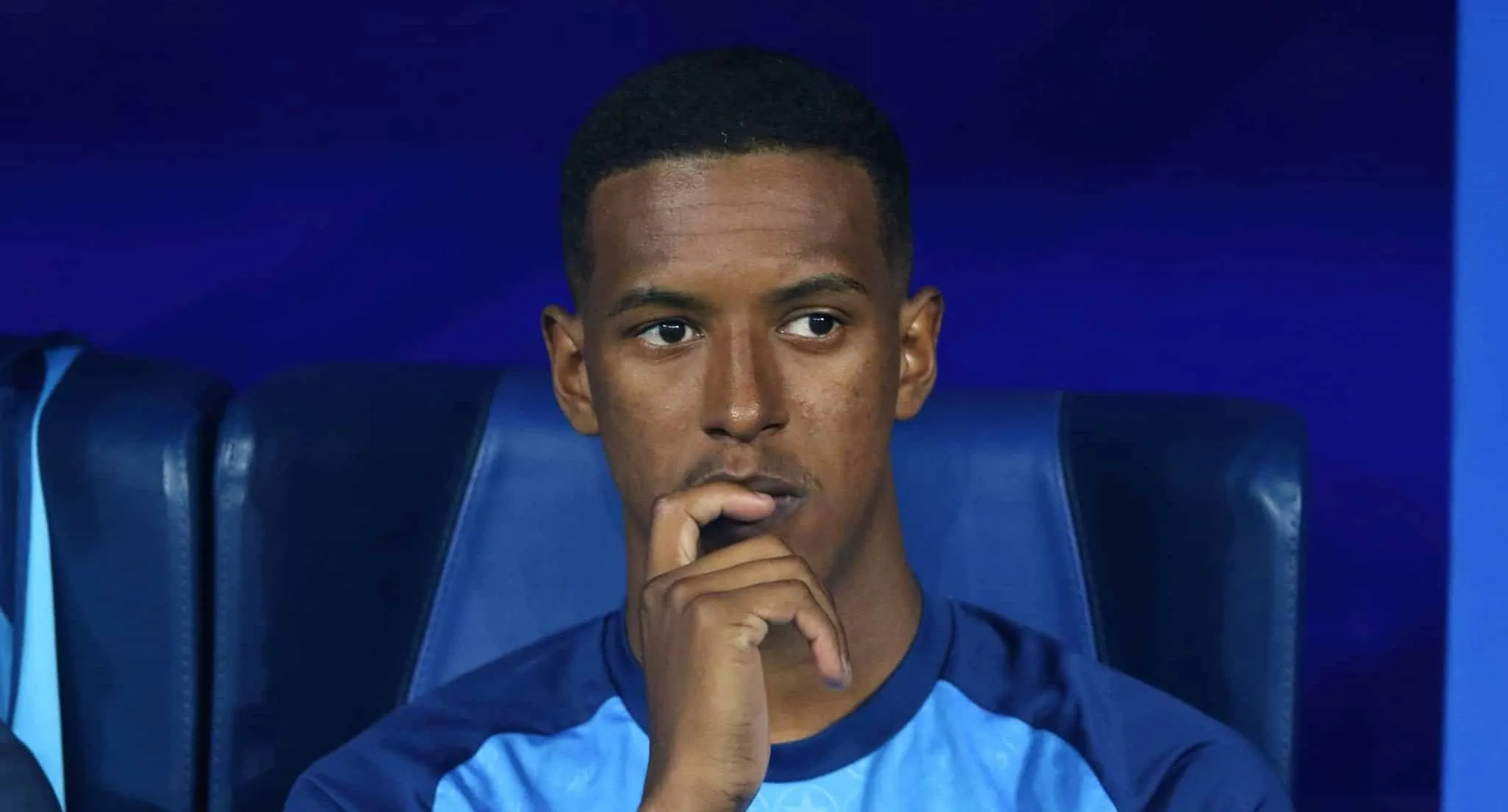 Al&eacute;m da cavadinha: Como foram as passagens de Robert Renan, alvo do Vasco, por Inter e Al-Shabab