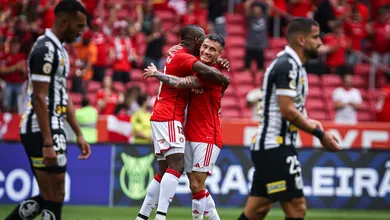 Todo dia um 7&times;1 diferente: Internacional massacra o Santos e aplica goleada hist&oacute;rica no Beira-Rio