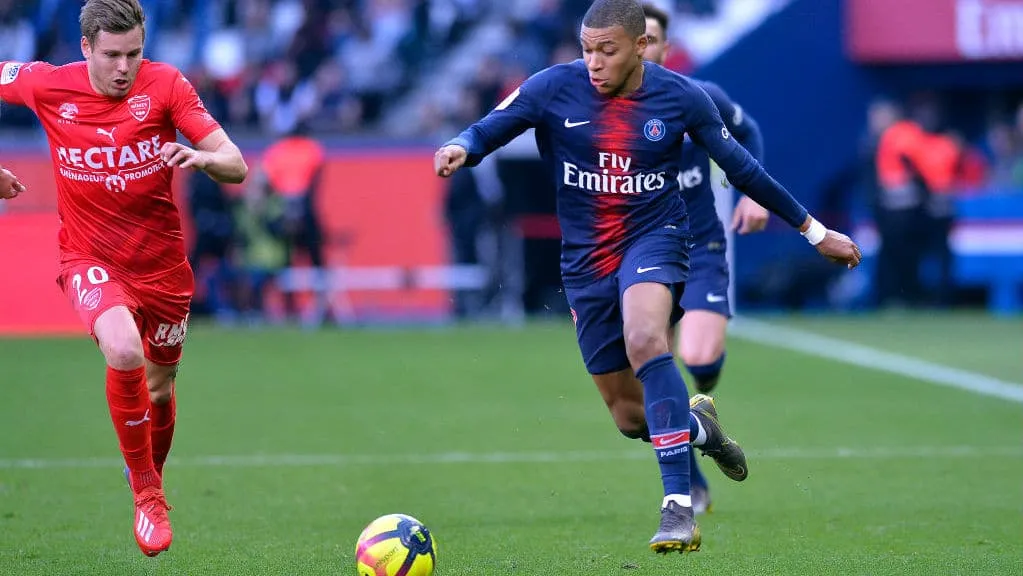 Assista aos 51 gols que Mbapp&eacute;, aos 20 anos, j&aacute; anotou no Campeonato Franc&ecirc;s