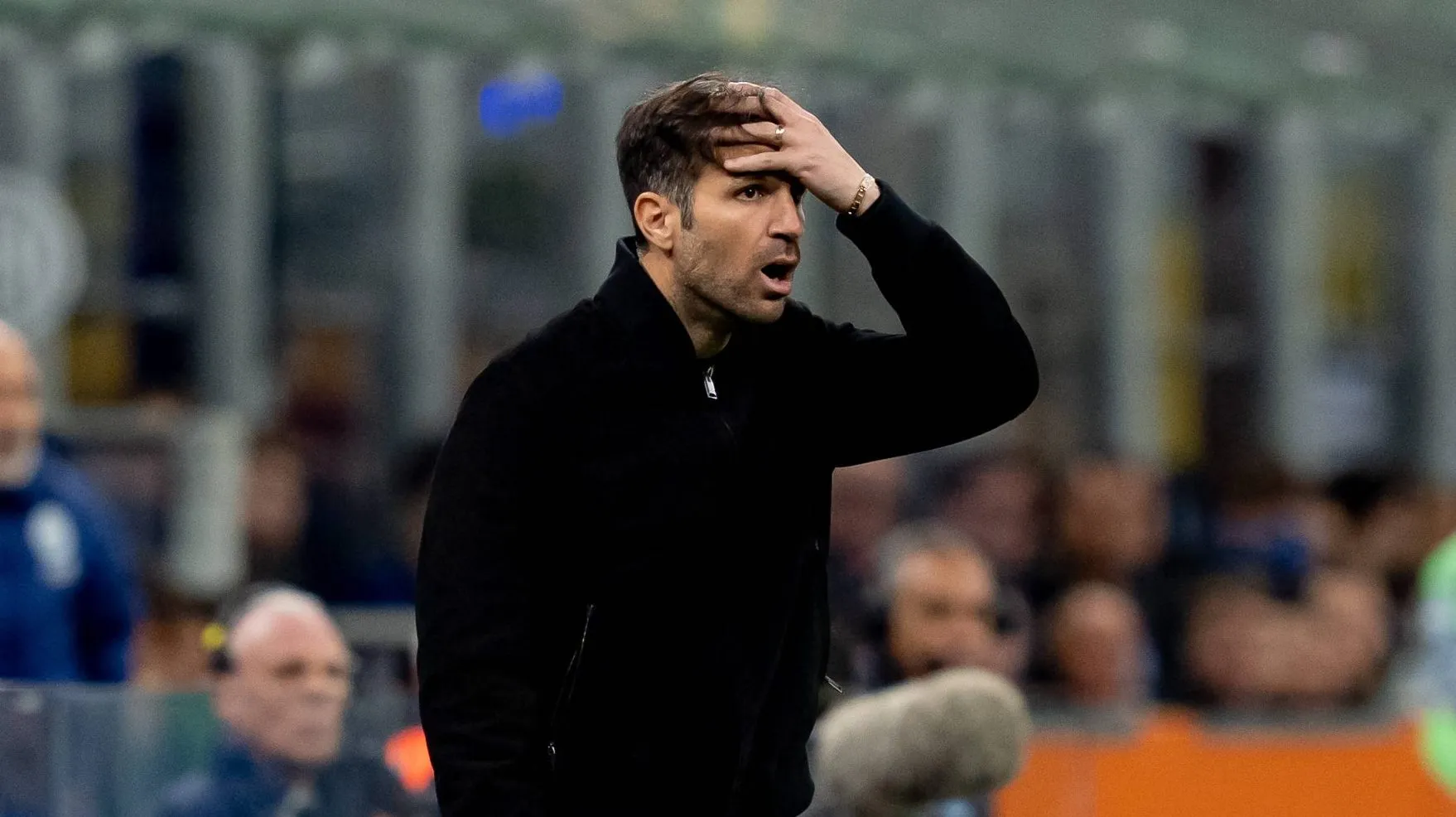 F&agrave;bregas: &lsquo;N&atilde;o existem muitos jogadores como ele. Minha preocupa&ccedil;&atilde;o &eacute; se ele joga ou n&atilde;o&rsquo;