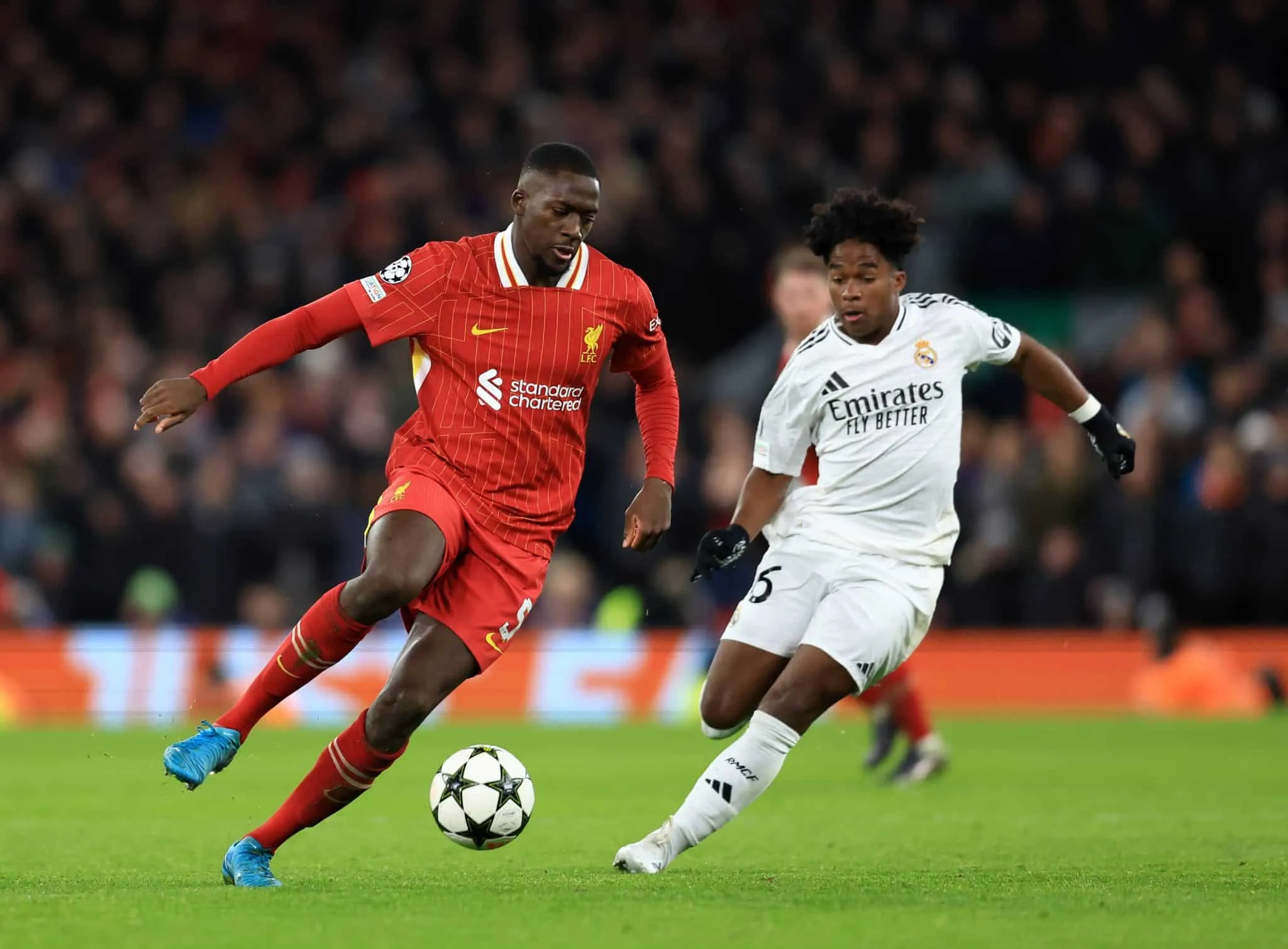 Zagueiro do Liverpool fica de fora por seis semanas ap&oacute;s colis&atilde;o com Endrick
