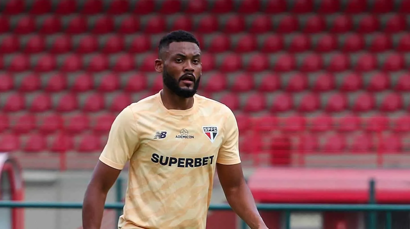 Refor&ccedil;o pode ter contrato renovado pelo S&atilde;o Paulo sem sequer fazer sua estreia