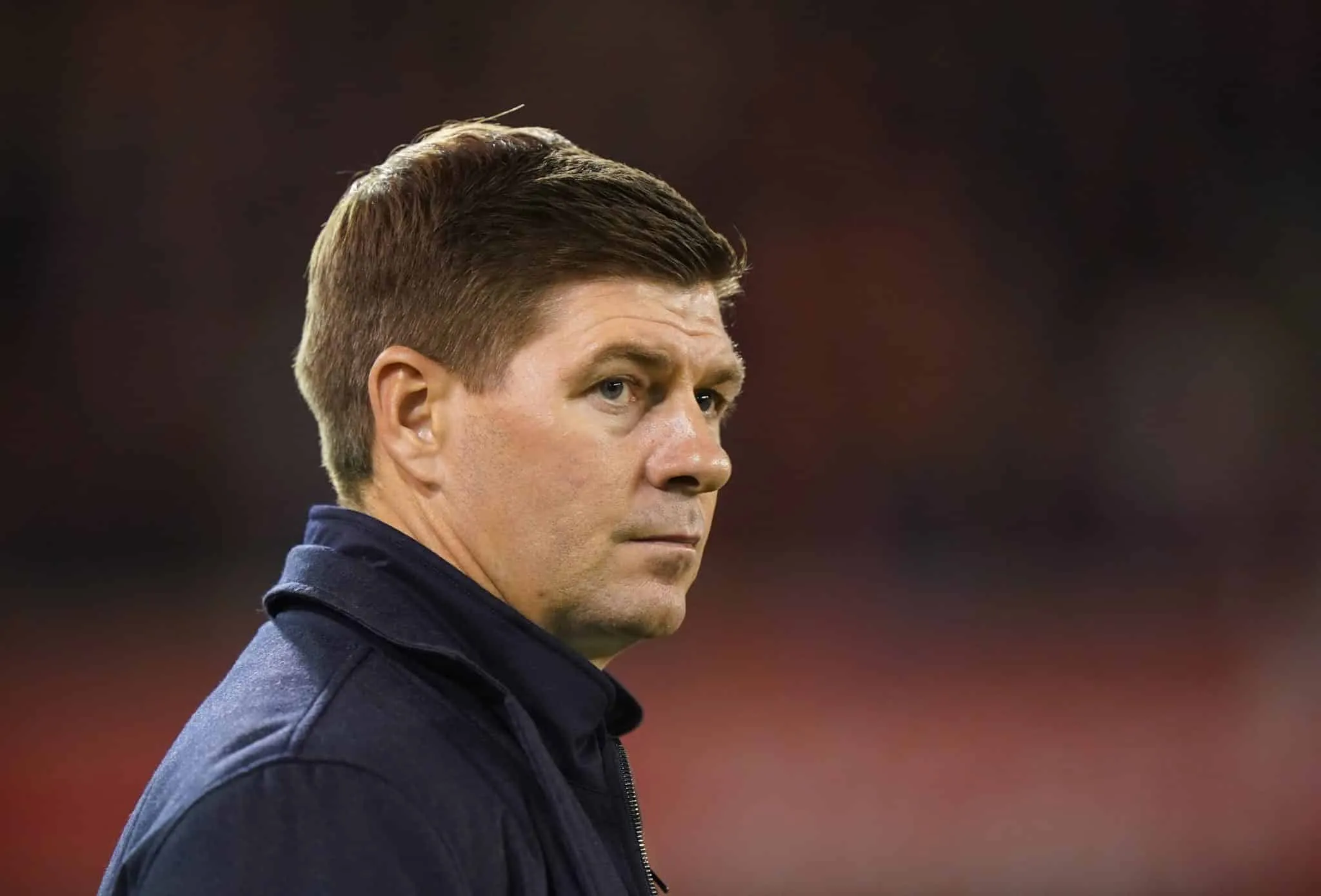 Em meio &agrave; iminente sa&iacute;da de Henderson, Gerrard toma importante decis&atilde;o no Al-Ettifaq