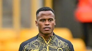 Em baixa no Wolves, Arias vira alvo de clube europeu e pode deixar futebol ingl&ecirc;s