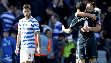 O Chelsea conquistou uma vit&oacute;ria com assinatura de campe&atilde;o em Loftus Road