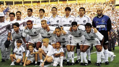 Por que o Santos vetou terceiro uniforme em homenagem a 1995