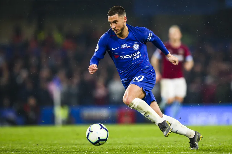 Foto: (IconSport) - Eden Hazard pelo Chelsea