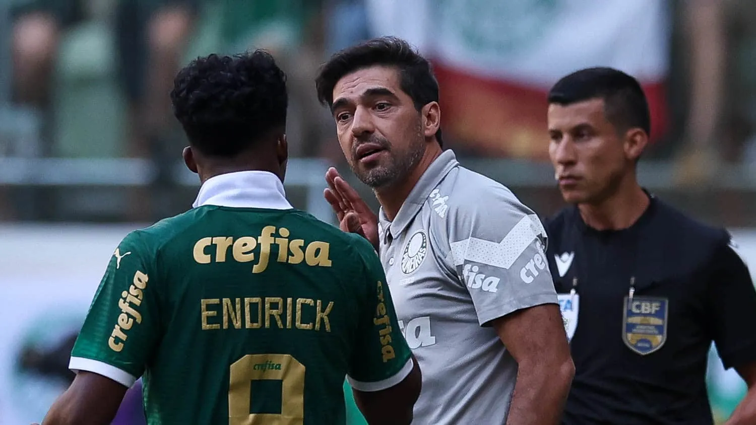 Com um ponto em seis em casa, Abel repete discurso de cansa&ccedil;o no Palmeiras