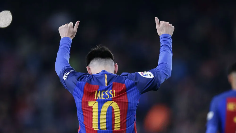 Assista a 15 momentos puramente m&aacute;gicos de Messi em 2016