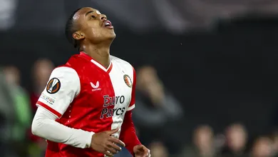 Igor Paix&atilde;o e Lukaku s&atilde;o protagonistas de empate emocionante entre Feyenoord e Roma pela Liga Europa