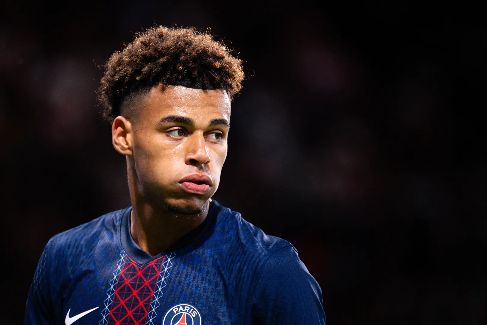 Dou&eacute; em jogo do PSG (Foto: Imago)