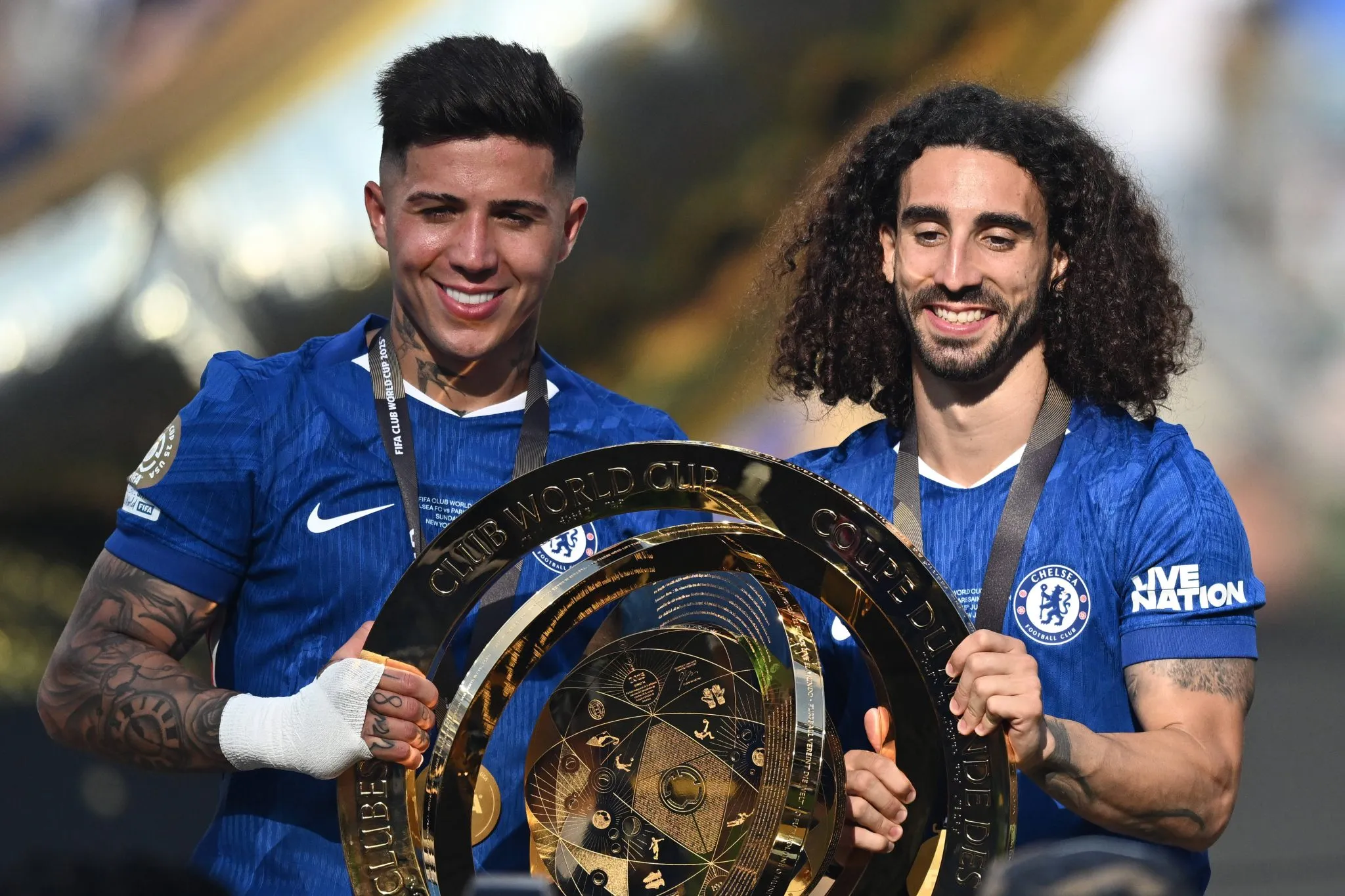 Enzo Fern&aacute;ndez e Cucurella conquistaram a Copa do Mundo de Clubes pelo Chelsea