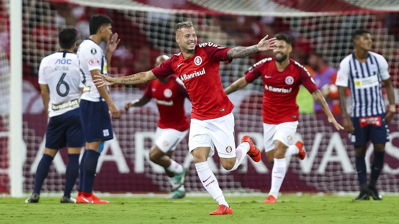 Nico L&oacute;pez foi o diferencial em vit&oacute;ria objetiva do Internacional sobre o Alianza Lima