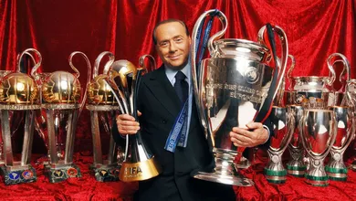 Berlusconi: &ldquo;Como fazer o Milan voltar a ser o grande Milan? Deem o clube de volta para mim&rdquo;