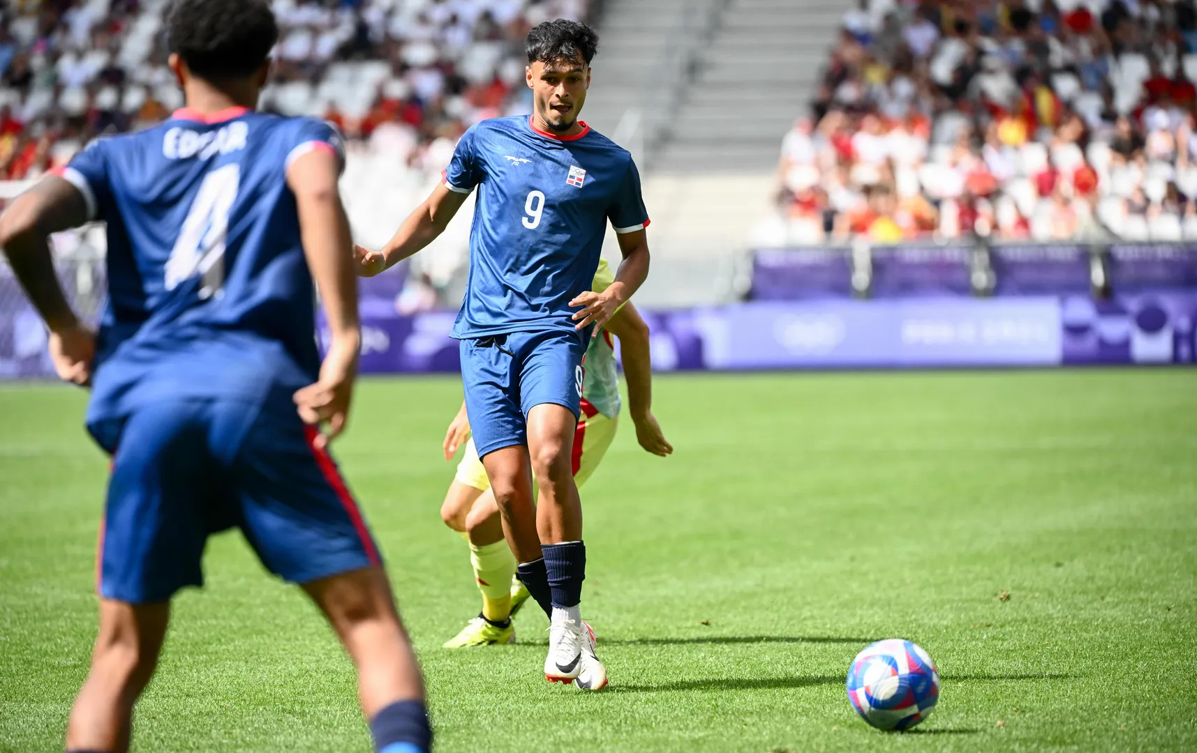 Rafa N&uacute;&ntilde;ez fez o gol da Rep&uacute;blica Dominicana no empate contra o Uzbequist&atilde;o. Foto: Icon Sport