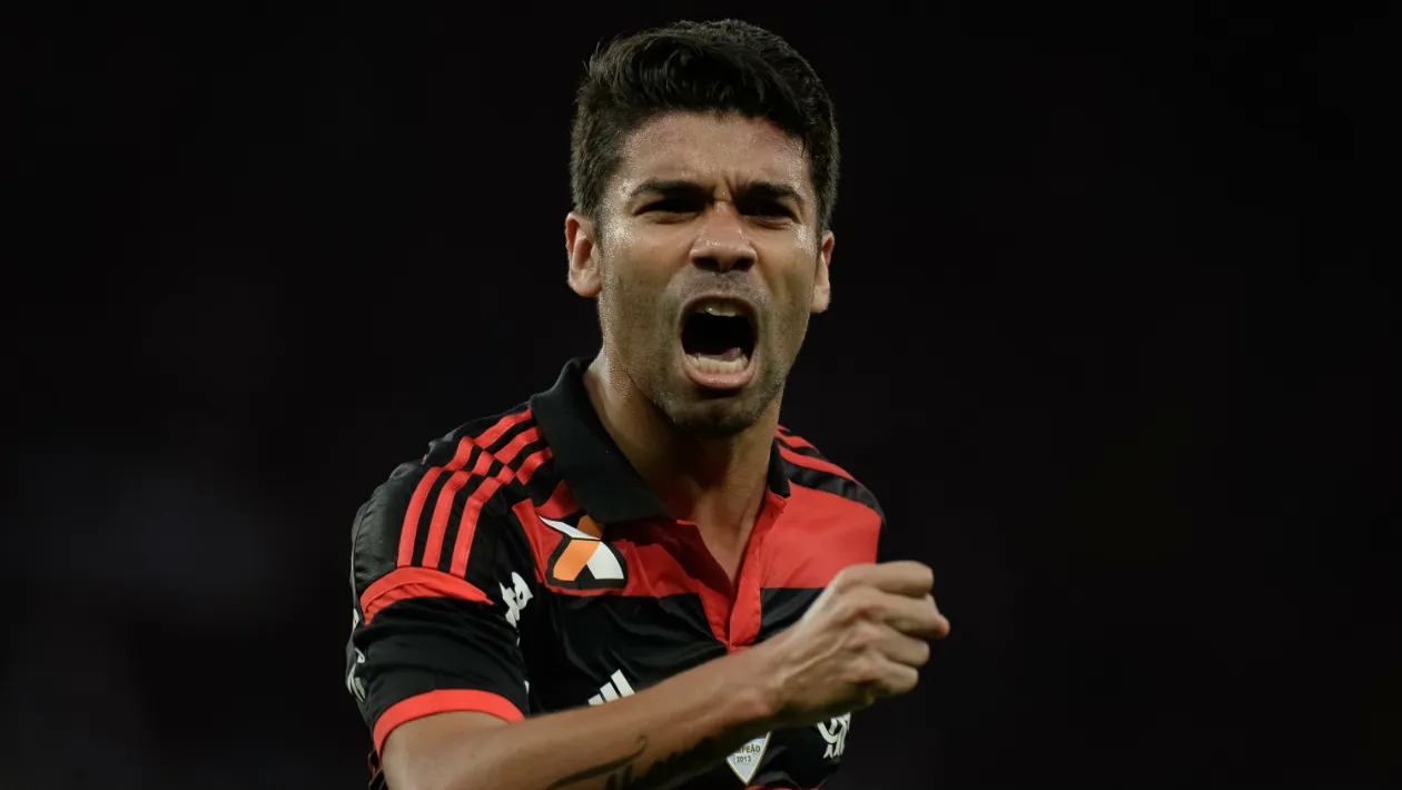Eduardo da Silva faz seu primeiro gol pelo Flamengo (Jorge Rodrigues/Trivela)