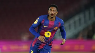 Titular do Barcelona fecha a porta para Manchester United apesar de concorr&ecirc;ncia na posi&ccedil;&atilde;o