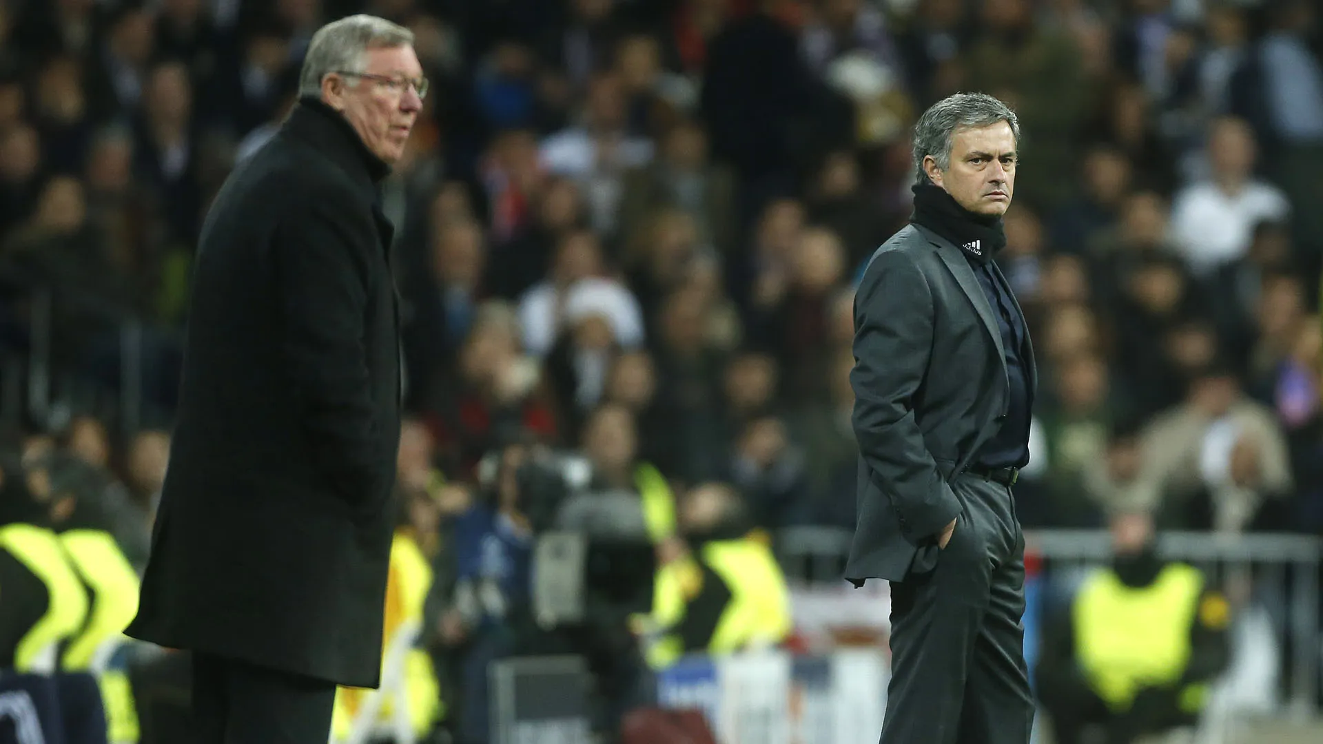 Mourinho mira Sir Alex: &ldquo;Estou pronto para continuar no United pelos pr&oacute;ximos 15 anos&rdquo;