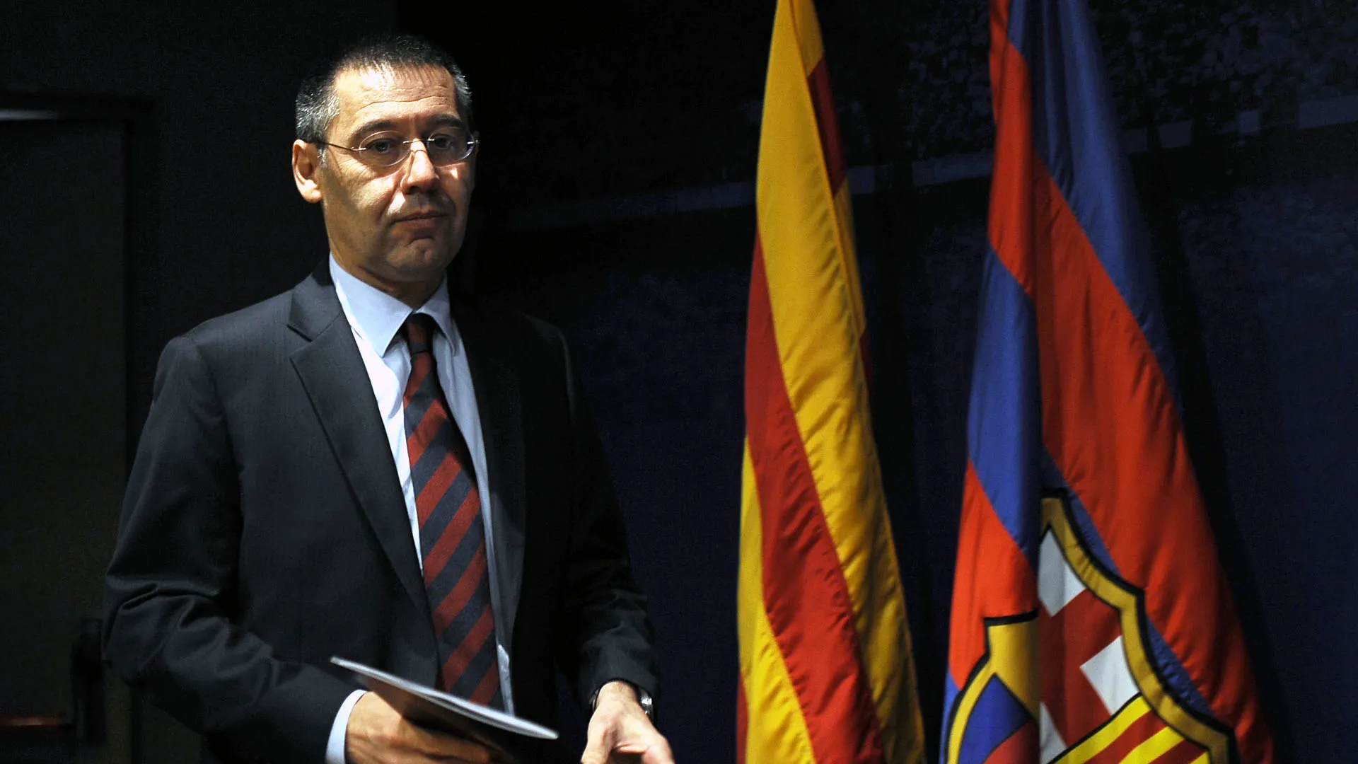 Barcelona em crise: seis diretores se demitem e acusam presidente de corrup&ccedil;&atilde;o