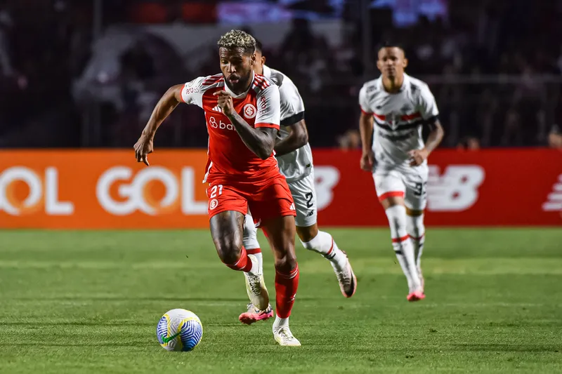 Wesley exalta bom momento do Internacional na temporada 