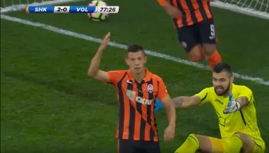 Logo em sua estreia na liga, promessa do Shakhtar precisou de 4 minutos para gola&ccedil;o de letra