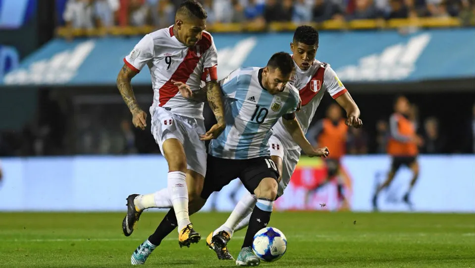 O sonho peruano &eacute; o pesadelo argentino: A Bombonera n&atilde;o bastou, s&oacute; amplificou o drama da Albiceleste