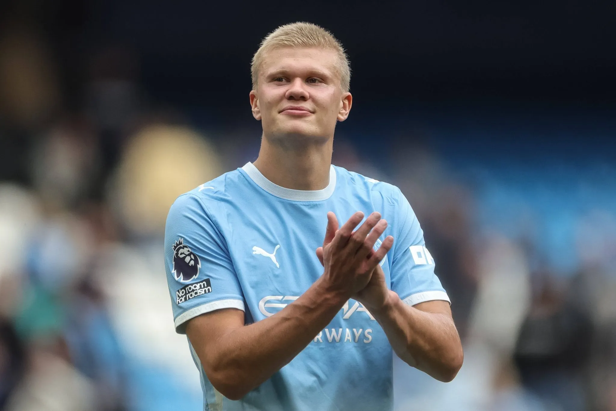 Haaland marca o gol da vit&oacute;ria do Manchester City contra o Coventry