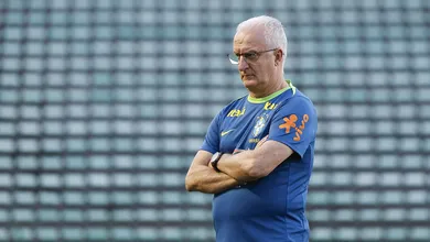 Dorival tem desfalque em &uacute;ltimo treino do Brasil antes de enfrentar o Peru