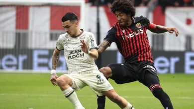 Com brasileiros em campo em apenas tr&ecirc;s partidas da rodada, PSG perde e enxerga Marseille reduzir vantagem