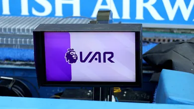 Como Premier League tentar&aacute; &lsquo;blindar&rsquo; o VAR de cr&iacute;ticas na pr&oacute;xima temporada?