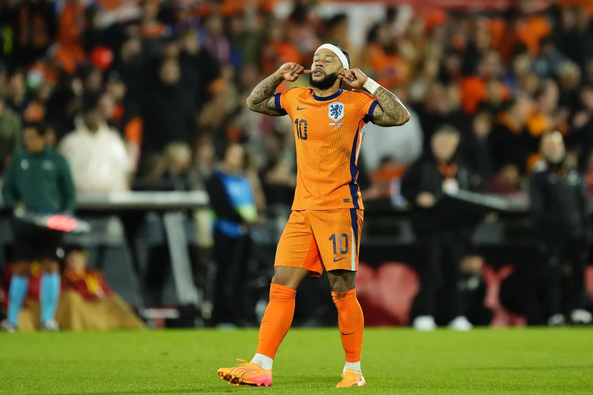 Por que a contrata&ccedil;&atilde;o de Depay faz sentido mesmo com o Corinthians cheio de d&iacute;vidas?