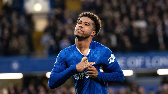Manchester United tem concorrente da Premier League por Andrey Santos