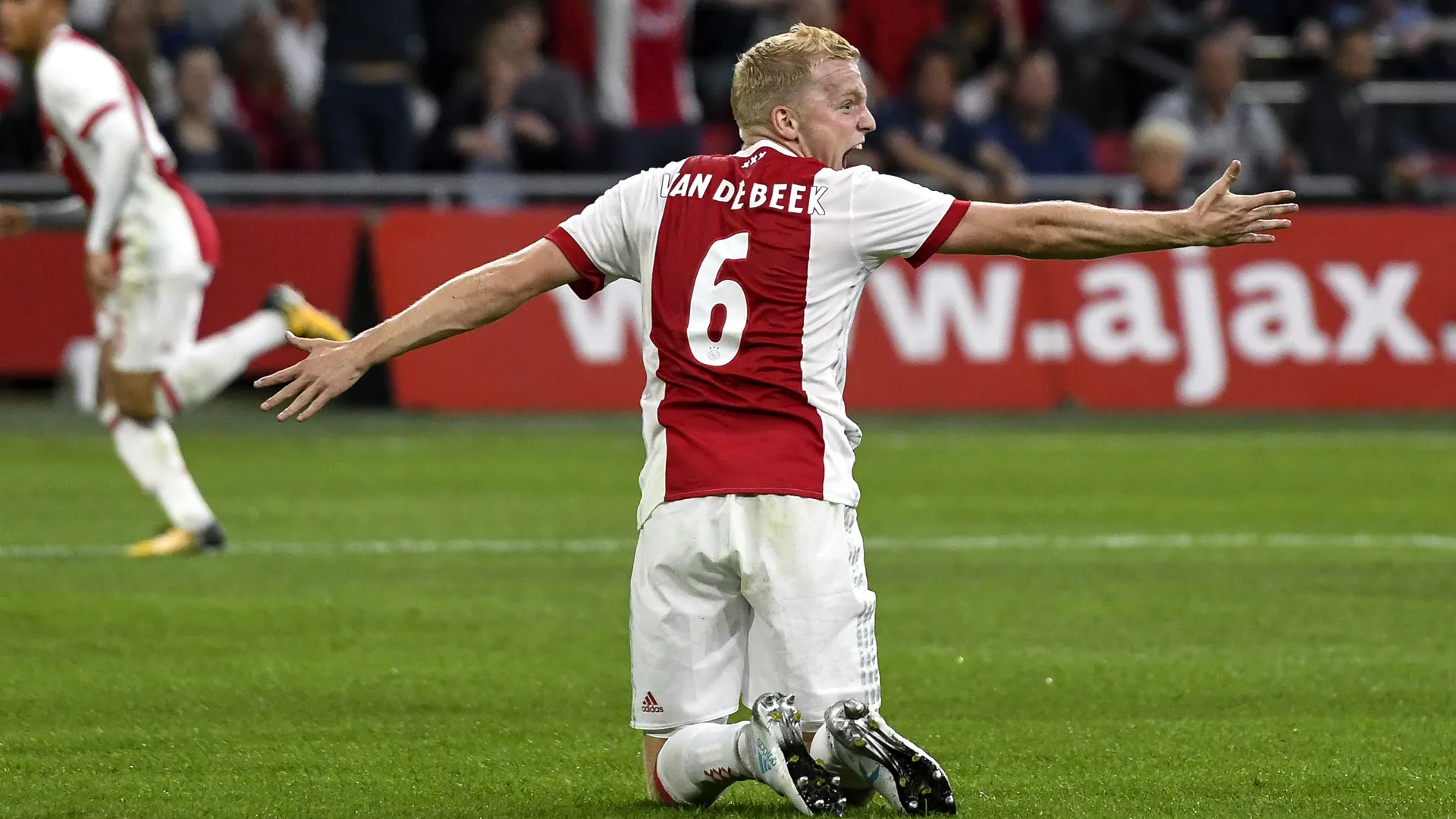 O mau come&ccedil;o mostra: de fato, sonho do Ajax acabou