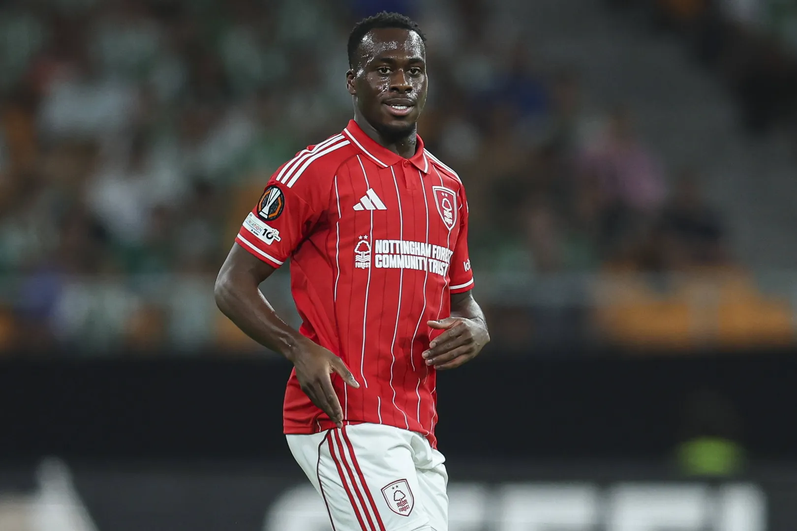 Arnaud Kalimuendo pelo Nottingham Forest (Foto: Imago)