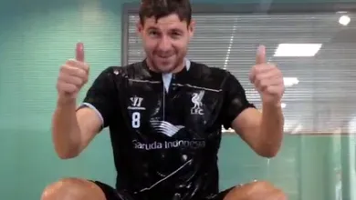 O desafio do balde de gelo virou mania entre os jogadores