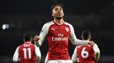 Com seus refor&ccedil;os, Arsenal jogou por sinfonia durante 45 minutos e pulverizou o Everton