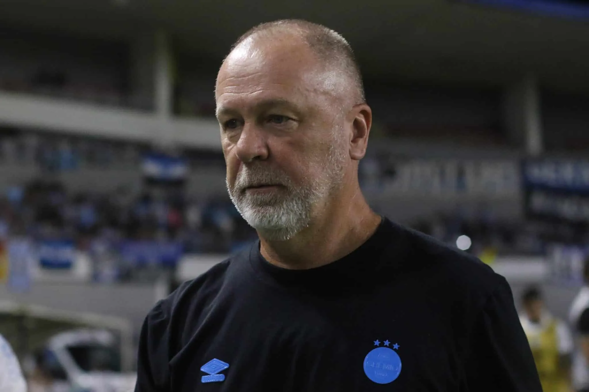 Ap&oacute;s fala pol&ecirc;mica de Mano, Gr&ecirc;mio pratica futebol &lsquo;m&eacute;dio&rsquo; e perde para time da S&eacute;rie C