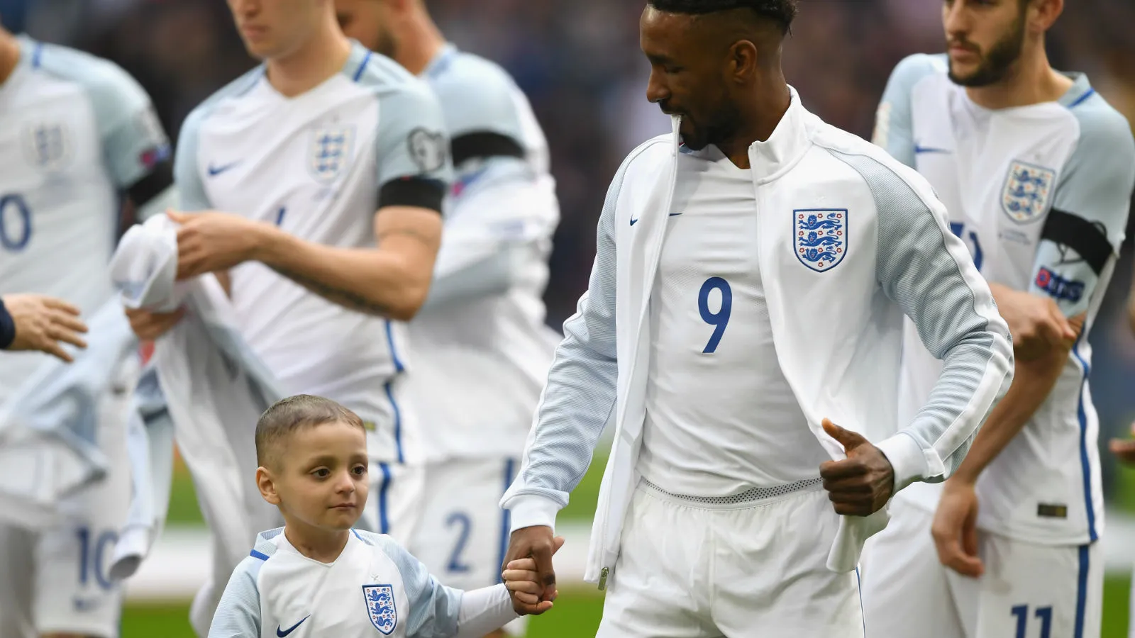 O melhor na vit&oacute;ria da Inglaterra foi a alegria de Bradley Lowery ao entrar em campo