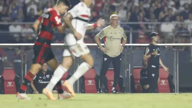 Vit&oacute;ria do S&atilde;o Paulo sobre o Flamengo em despedida deixa gosto de quero mais para Dorival no Brasileir&atilde;o
