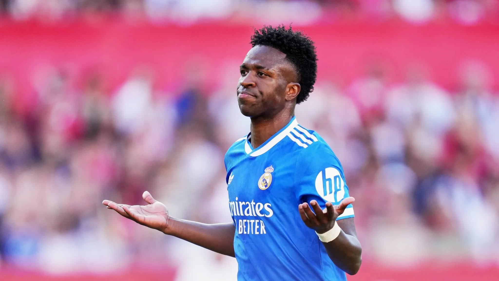 Em vit&oacute;ria protocolar, Vinicius J&uacute;nior consegue ser a boa not&iacute;cia de um Real Madrid em crise