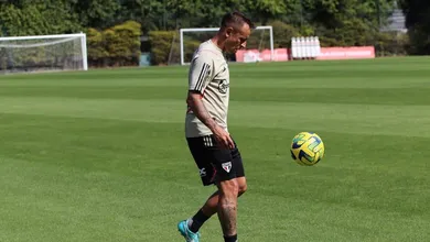 Bate e volta de Rafinha e voo fretado: S&atilde;o Paulo faz megaopera&ccedil;&atilde;o no cl&aacute;ssico