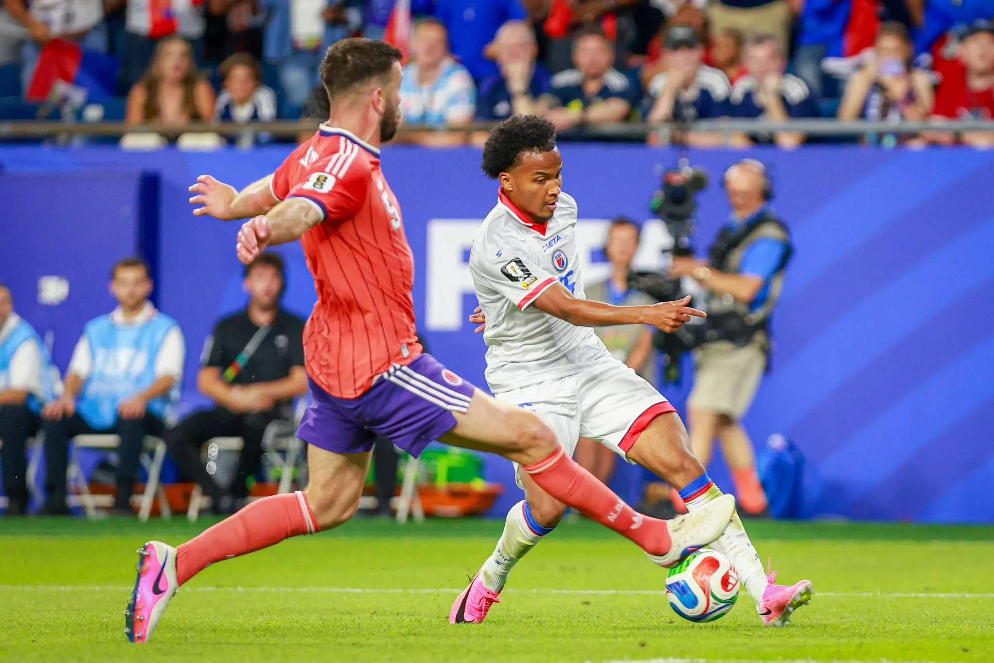 Haiti perdeu para a Esc&oacute;cia na estreia da Copa do Mundo 