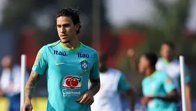 Pedro, do Flamengo, sofre les&atilde;o grave na Sele&ccedil;&atilde;o e est&aacute; fora da temporada