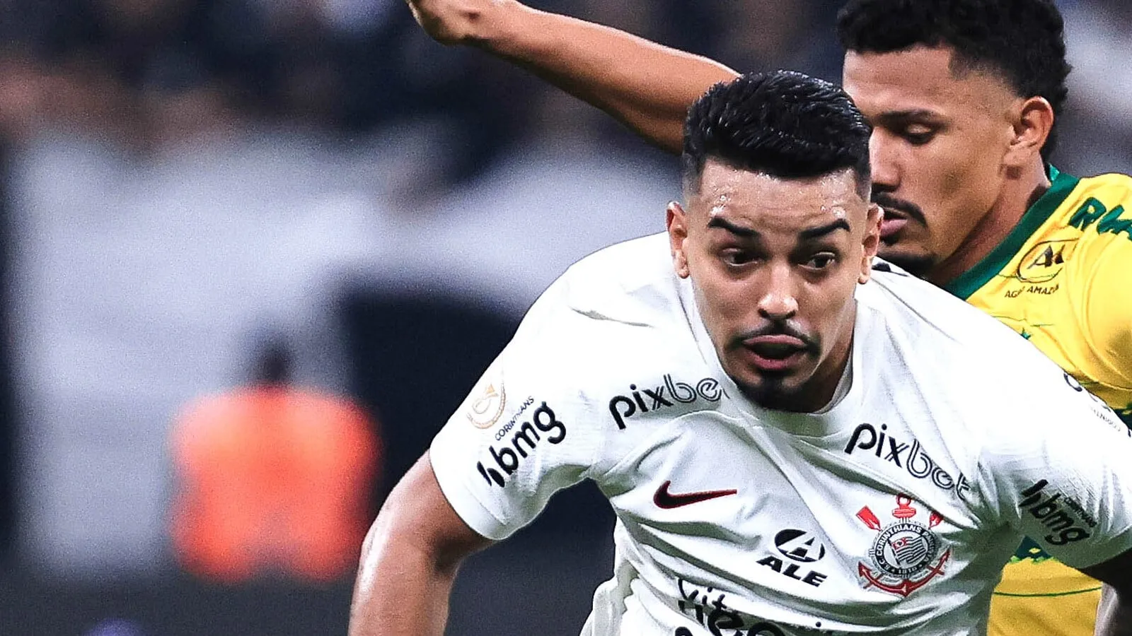 Mesmo sem espa&ccedil;o, Bidu entra na lista dos inscritos do Corinthians para a Sul-Americana