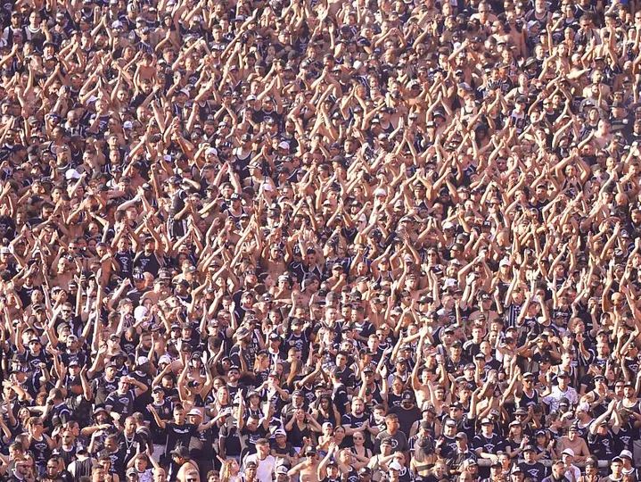 Torcida do Corinthians em partida na Neo Quimica Arena