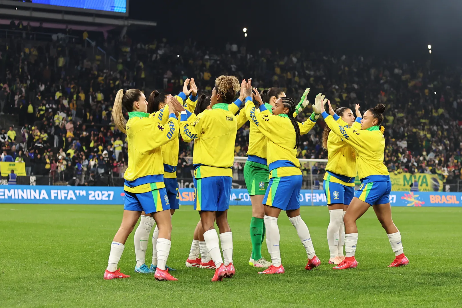   33.325 pessoas estiveram presentes na Neo Qu&iacute;mica Arena para acompanhar a vit&oacute;ria do Brasil por 3 a 1 contra o Jap&atilde;o no primeiro dos dois amistosos Foto: L&iacute;via Villas Boas/CBF